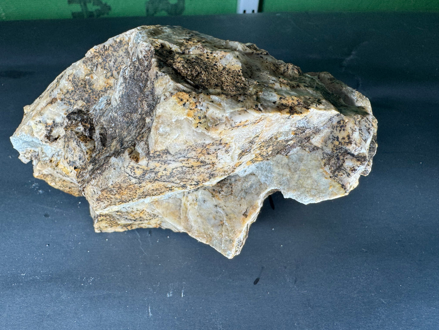 F5 calcite & scheelite