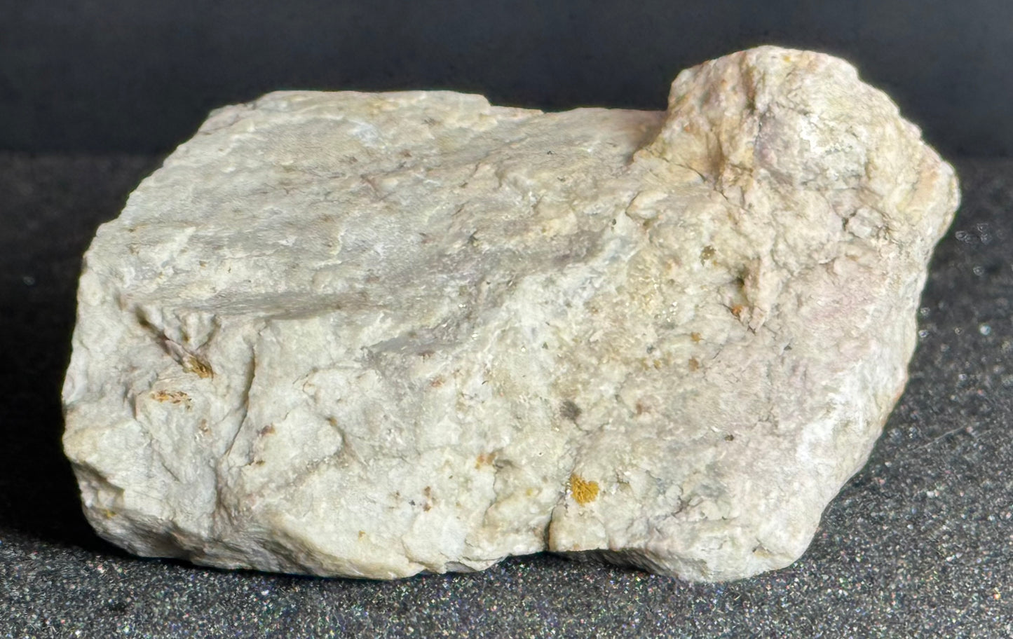 O2 - Hackmanite Kokasha Valley, Afghanistan