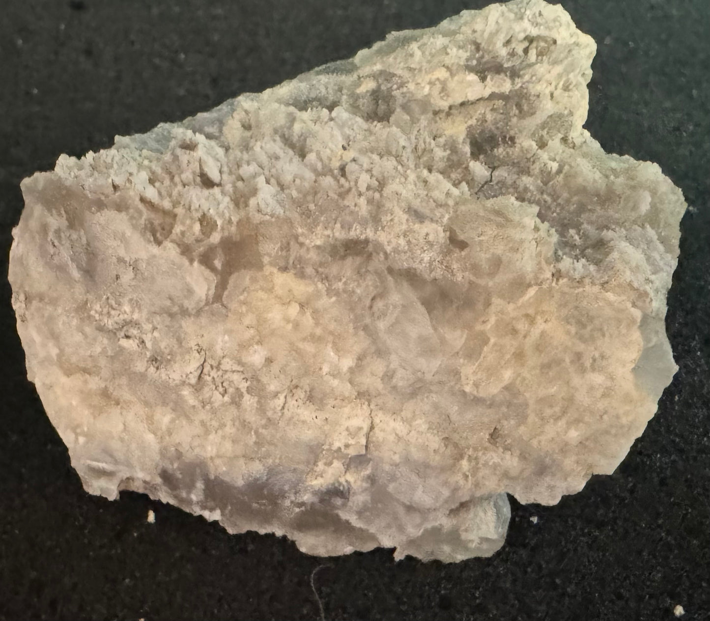O55 Chalcedony & Calcite