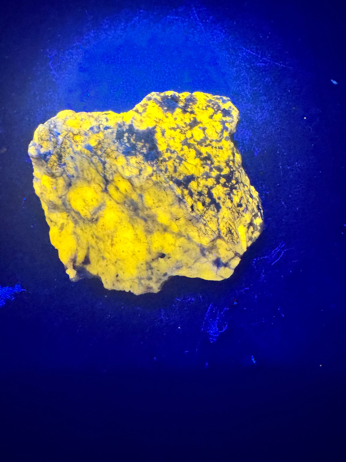 J3- fluorescent Scapolite from Grenville, Canada