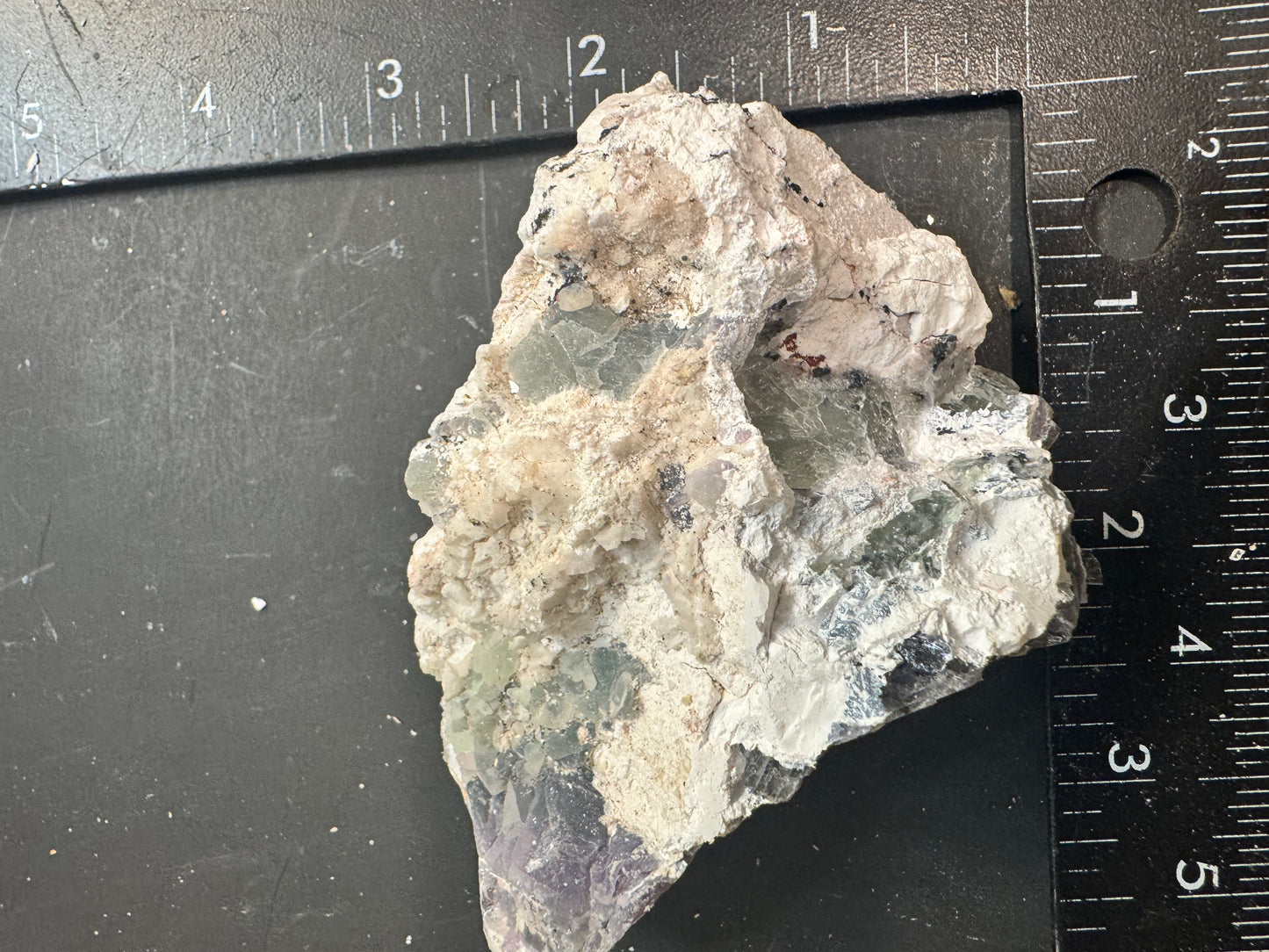 J1- fluorescent fluorite chalcedony specimen