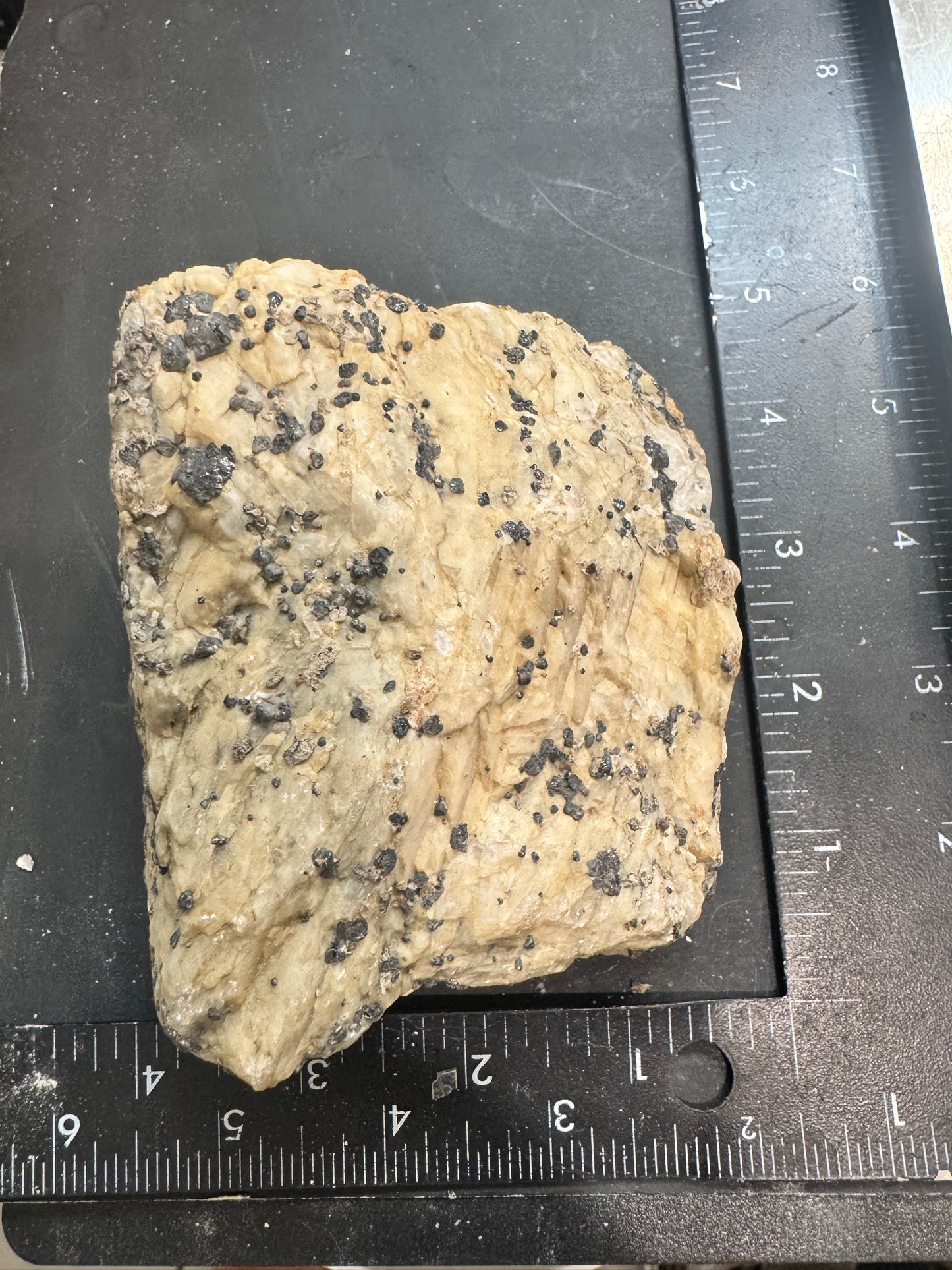 J6-calcite & willemite from New Jersey