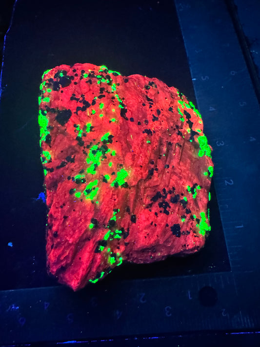 J6-calcite & willemite from New Jersey