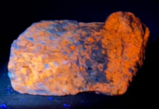 O2 - Hackmanite Kokasha Valley, Afghanistan