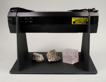 M102HO Shortwave 11 watt lamp with Display Stand